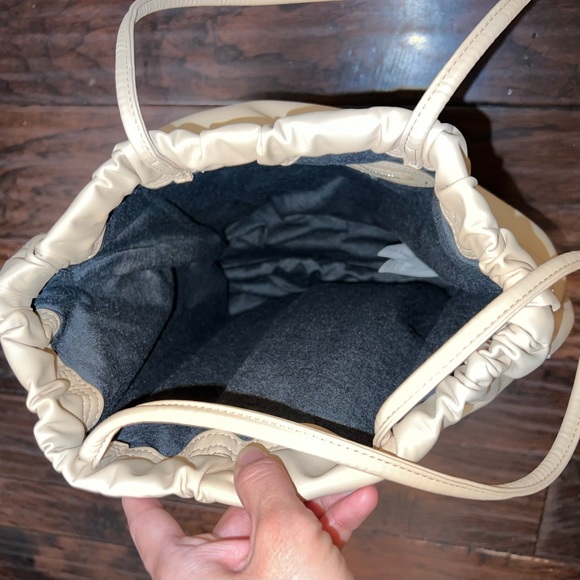 ZARA DRAWSTRING CLOSURE TOTE BAG - Picture 7 of 11